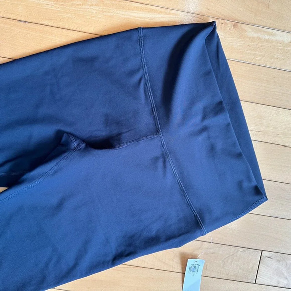 NWT OLD NAVY ACTIVE POWERSOFT High Rise Leggings - Small - Picture 3 of 7